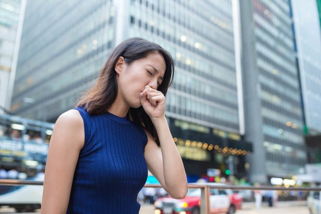 suckhoe311hinh1_jykd Bạn có thể ngạc nhiên, nhưng thực sự ho kéo dài nhiều tháng có thể là dấu hiệu của bệnh tim /// Ảnh: Shutterstock
