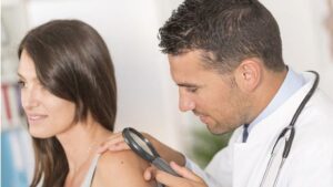 Đôi khi, làn da có thể xuất hiện các dấu hiệu báo động bệnh nghiêm trọng đang xảy ra bên trong cơ thể /// Ảnh minh họa: Shutterstock