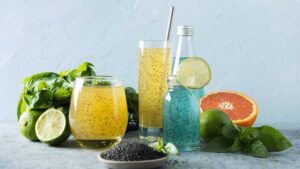 Nước trái cây hạt chia /// SHUTTERSTOCK