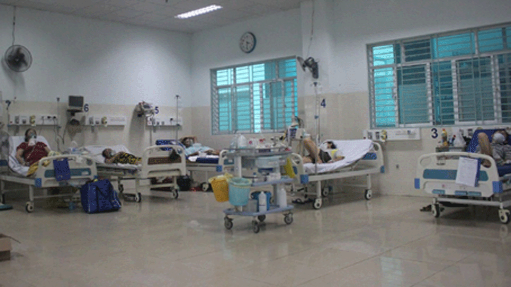 bn-covid-19-tai-binh-duong_xiso Bộ Y tế yêu cầu các bệnh viện sẵn sàng cho điều trị bệnh nhân Covid-19, đồng thời duy trì thực hiện khám chữa bệnh thông thường /// ẢNH ANH VĂN