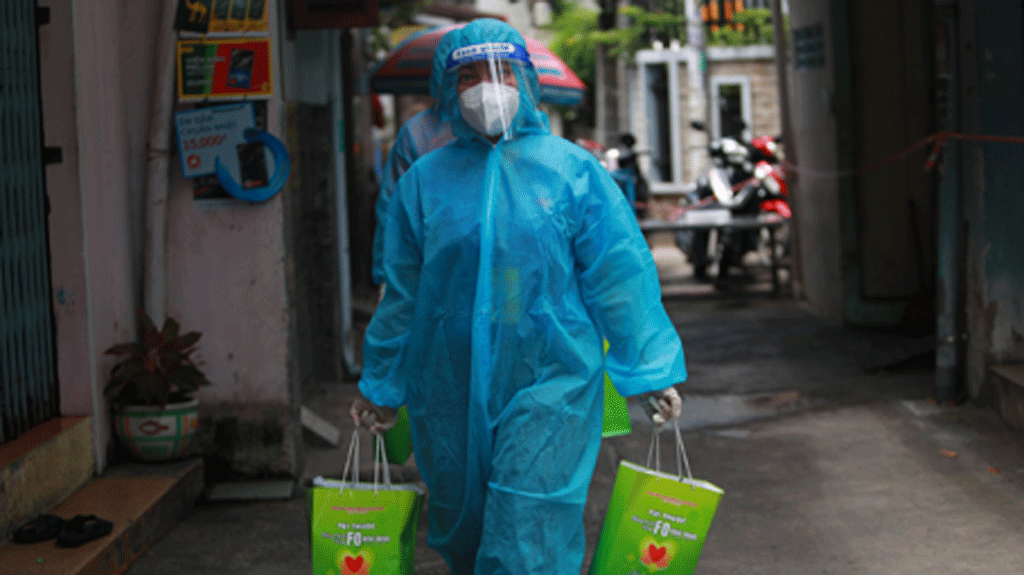 f0-tai-nha-doc-lap-tno_hkuv F0 tại TP.HCM được cung cấp thuốc và túi an sinh tại nhà /// Ảnh Độc Lập