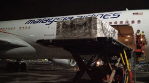 Lô thuốc 10.000 lọ Remdesivir được Bộ Y tế phân bổ đến các bệnh viện điều trị bệnh nhân Covid-19 tại TP.HCM trong ngày mai. /// ẢNH Đ.LAN